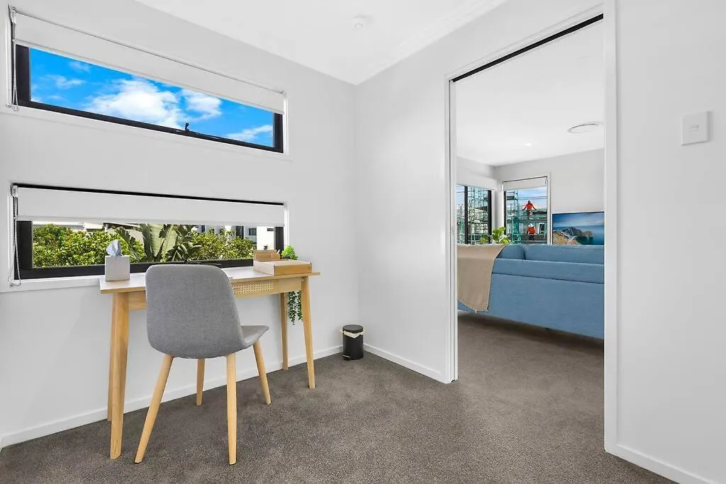 Canal Bliss 4Br Waterfront Hope Island Home Gold Coast Australia