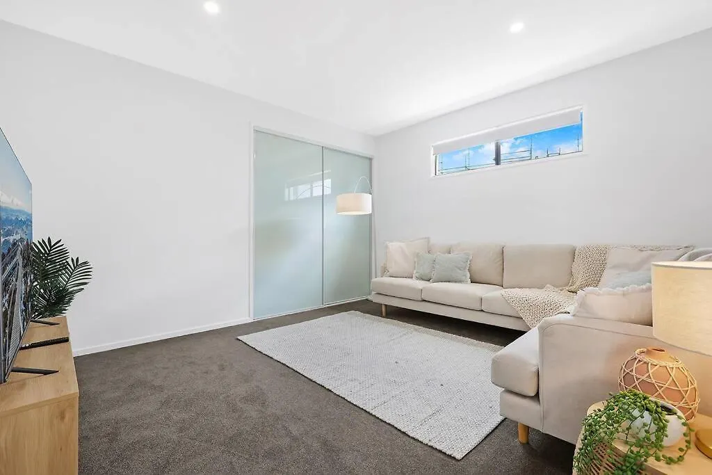 Apartment Canal Bliss 4Br Waterfront Hope Island Home Gold Coast