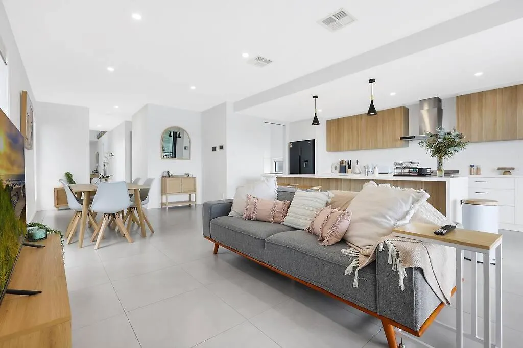 Canal Bliss 4Br Waterfront Hope Island Home Gold Coast Apartment